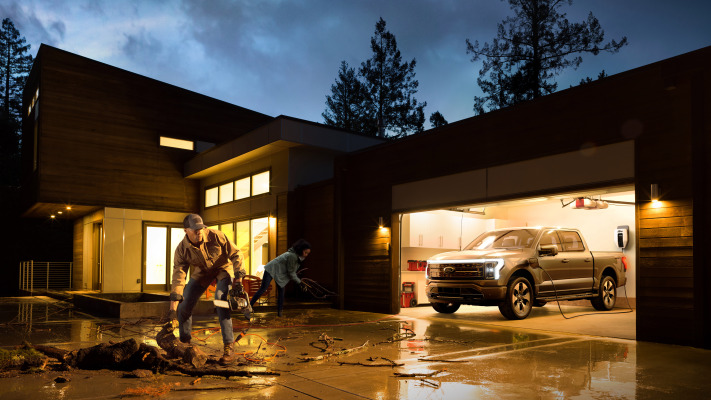 Daily Crunch: Ford’s powerhouse F-150 Lightning pickup can actually power your house