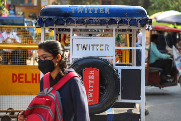 daily-crunch:-police-search-2-twitter-offices-in-india-after-politician-receives-warning-label