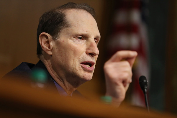 US lawmakers want to restrict police use of ‘Stingray’ cell tower simulators